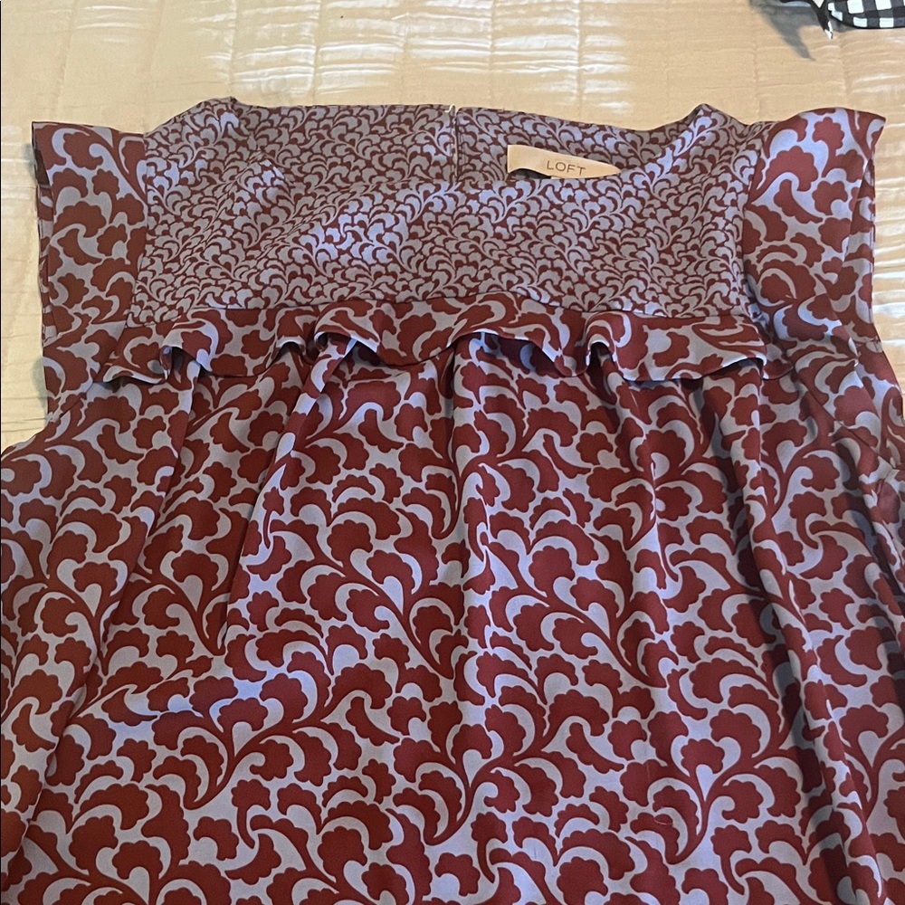 LOFT Red and Gray Patterned Tunic Top